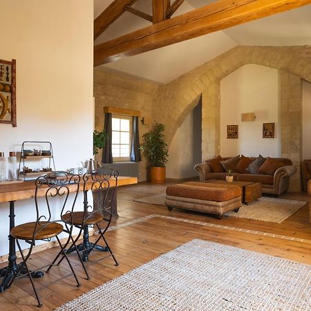 Chateau De Pondres Villevieille Luaran gambar